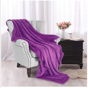 Fleece Soft Throw Blanket – 50" x 60" (Purple)